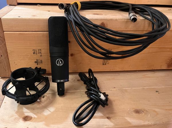 Audio-Technica AT4060 Large Diaphragm Cardioid Tube Condenser Microphone - Black - Excellent Condition - Image 4